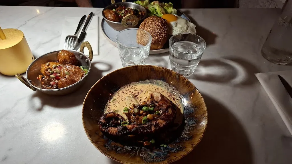 CALiU_Gambais_slider_image_3