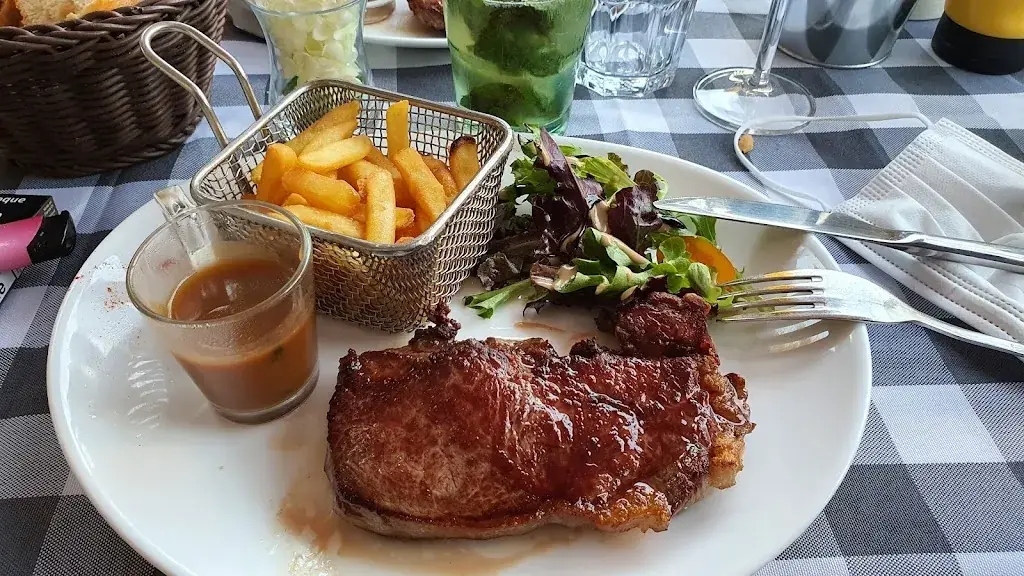 Le Relais du Château_Gambais_slider_image_2