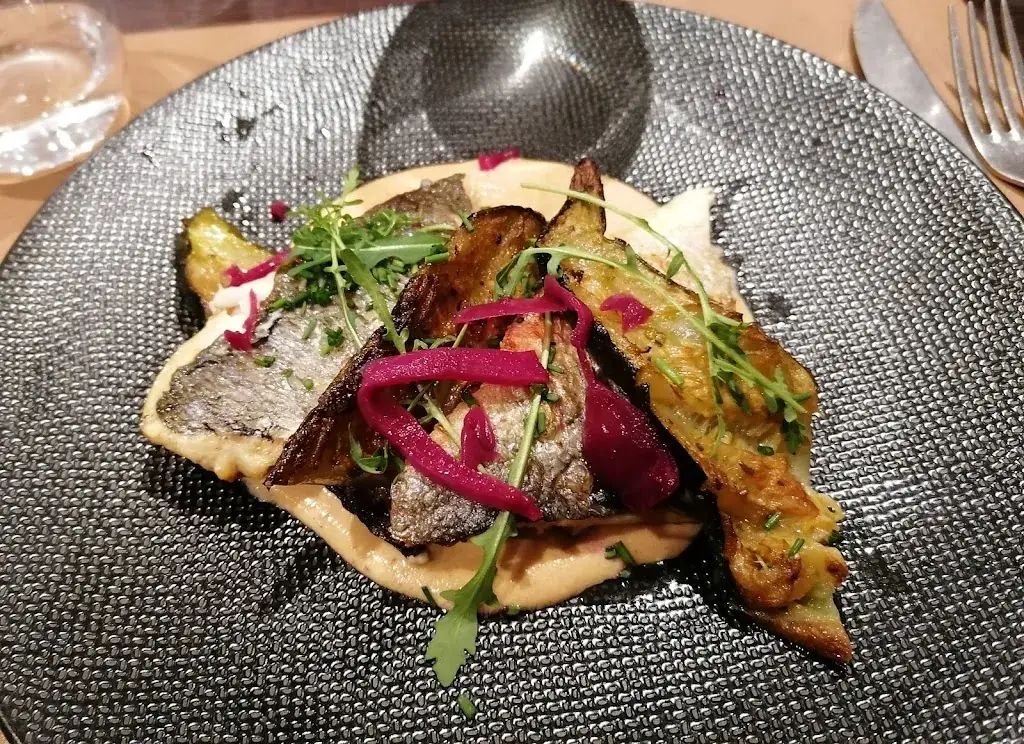 Chez Léo_Houdan_slider_image_3