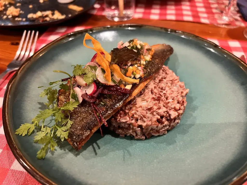 Adrien Pasteur_Les Garnements_Queue-les-Yvelines_review