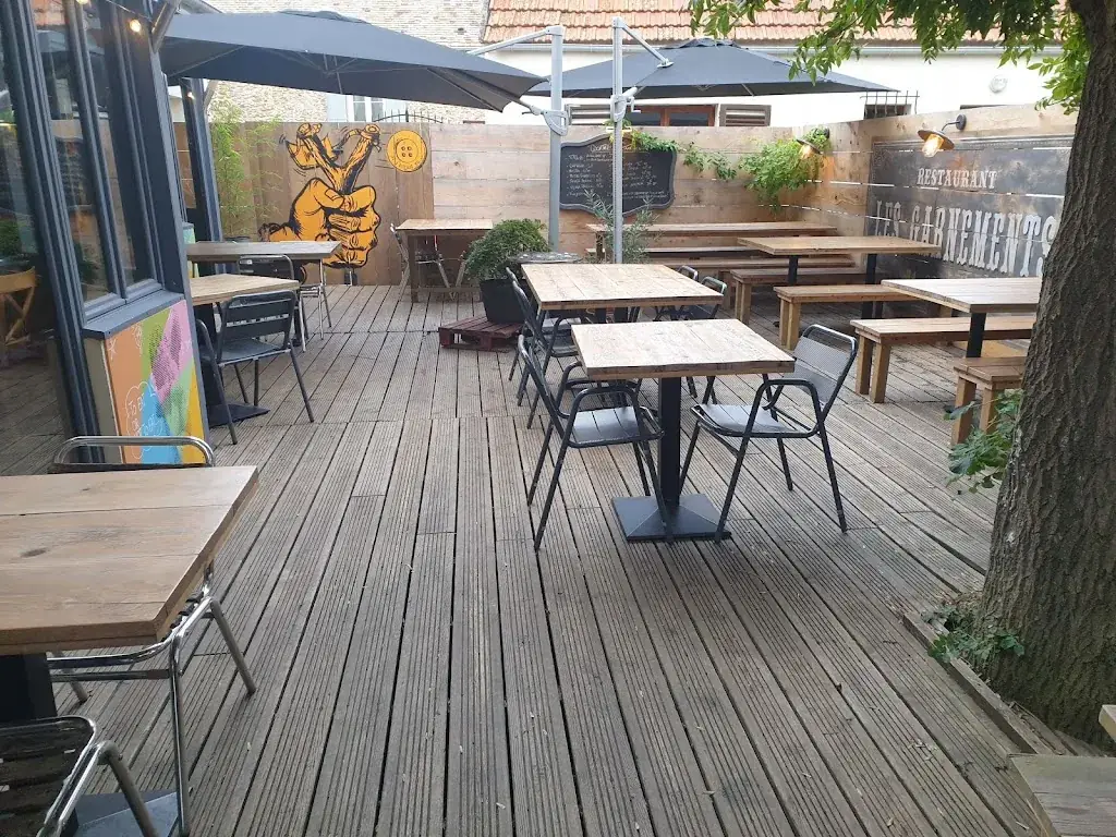 Les Garnements restaurant in Queue-les-Yvelines