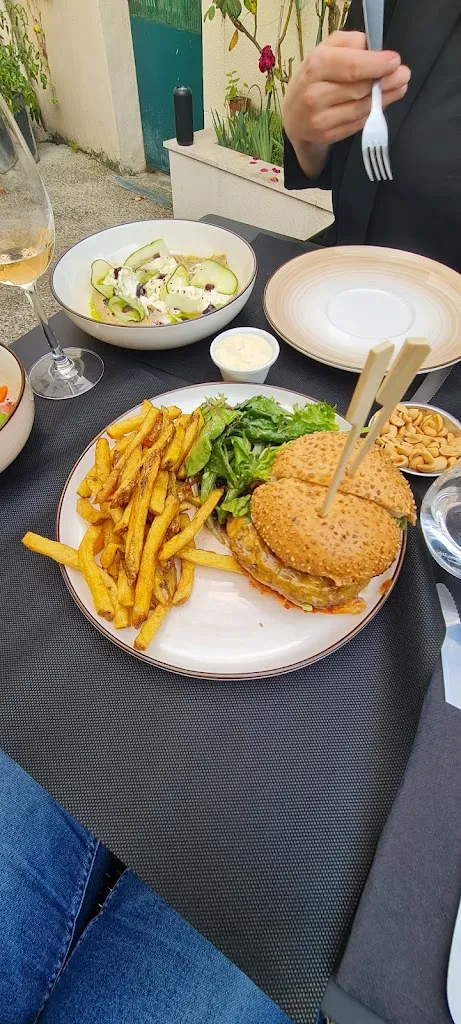 Leo Vallee_Le Colibri_Fontenay-aux-Roses_review