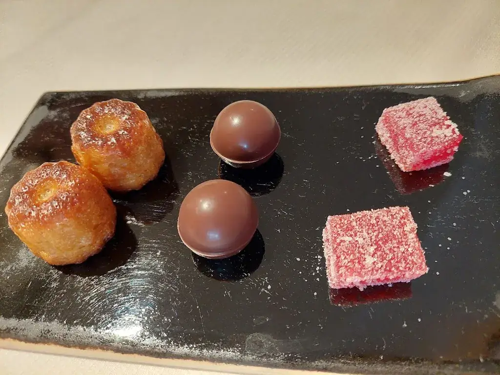 Menu_Villa Marinette à GAZERAN 78_Gazeran_image_1