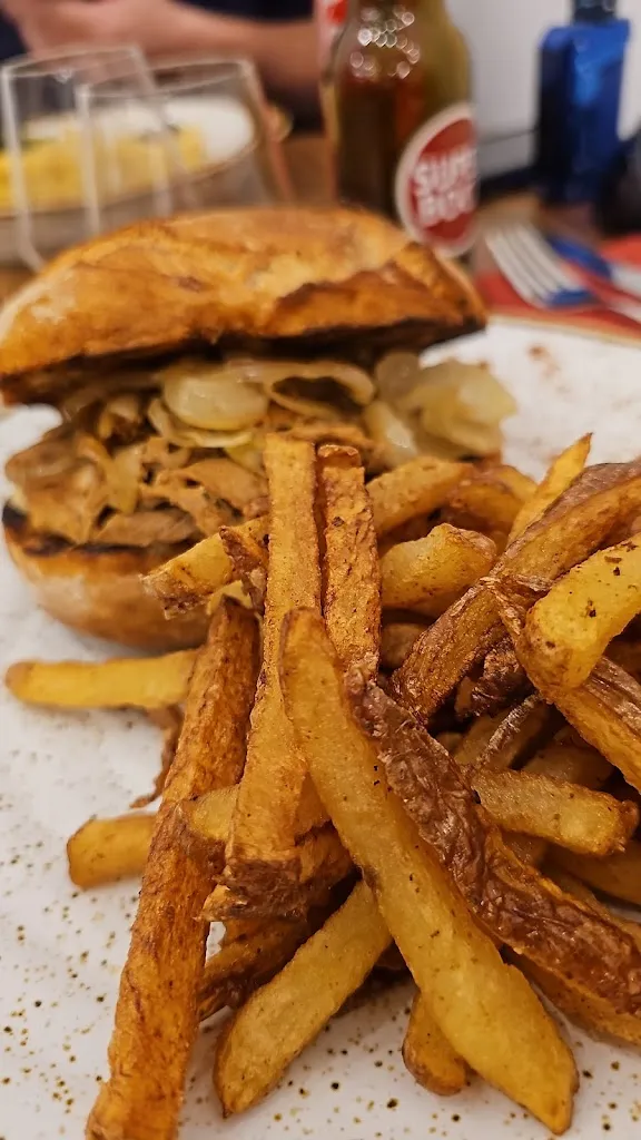 Valérian Btnt_CHEZ TEIXEIRA & ALMEIDA_Queue-les-Yvelines_review