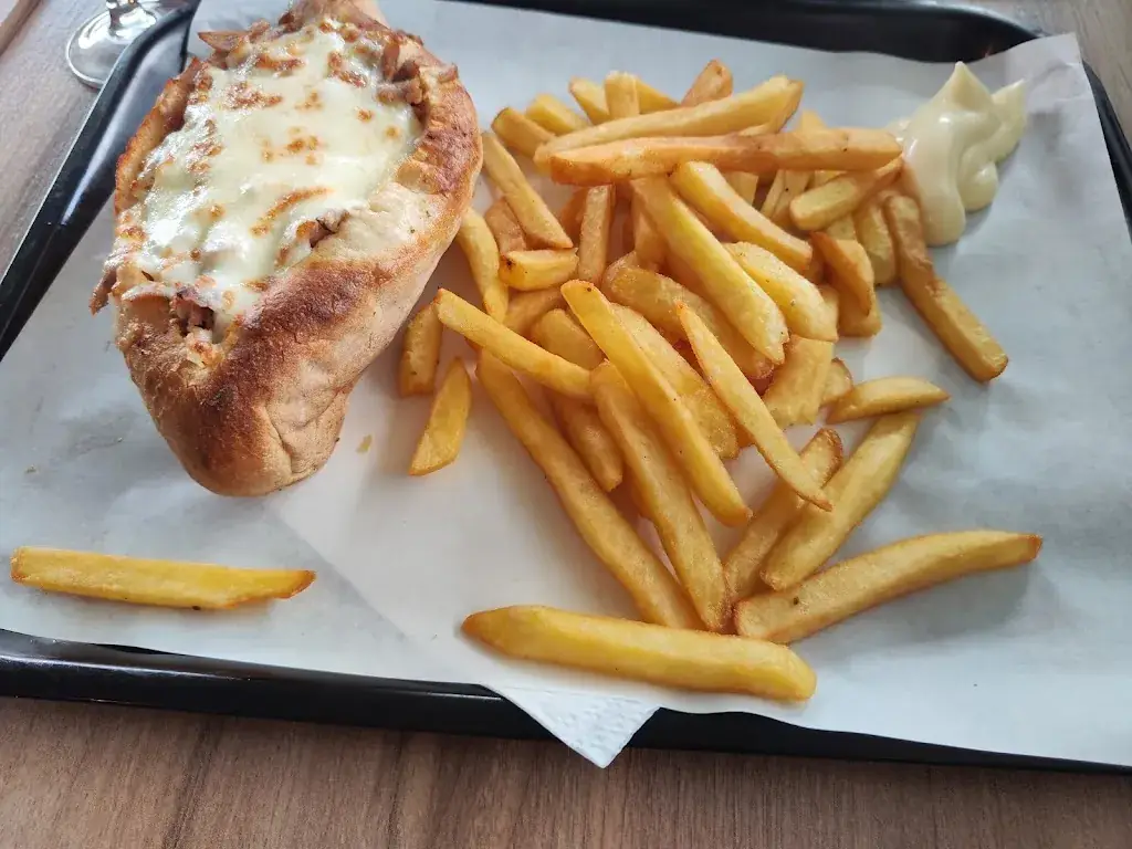 Vincent pour 100 Plomberie chauffage_Restaurant Artemis Kebab&Pizza&Tacos&Grillade&Burger_Queue-les-Yvelines_review