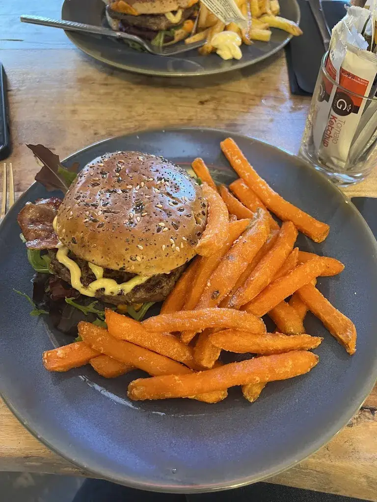 Rémy Cottu_BAR QUANTIM_Garches_recensione