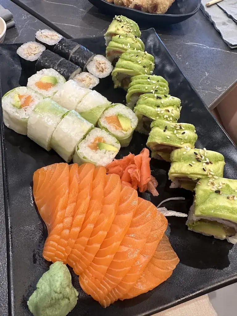 Kathleen Truong_Sushi SAKE_Garches_review