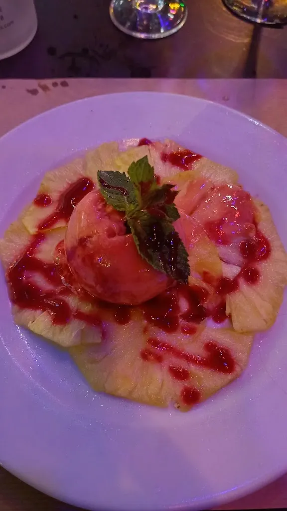 Mighty Kron_La Tête Noire_Marnes-la-Coquette_review