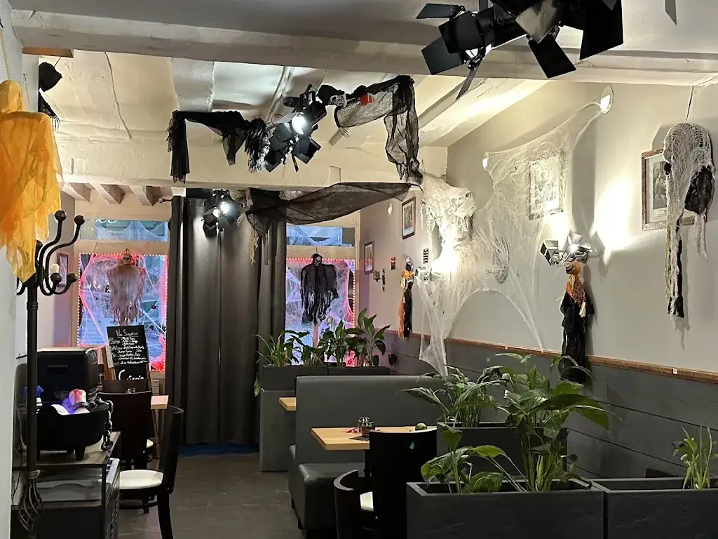 Art'Letty_Montfort-l'Amaury_slider_image_3