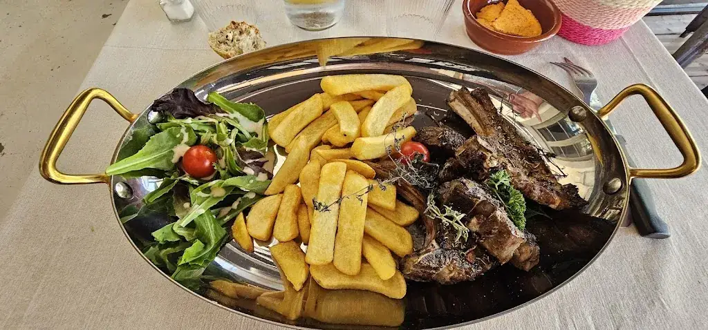 François_L'hambourgeoise_Provins_review