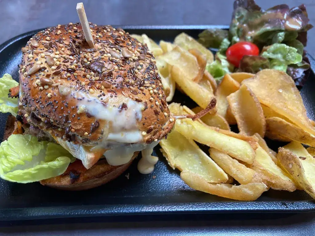 Too Schuss restaurant au Grand Epagny_Metz-Tessy_slider_image_2