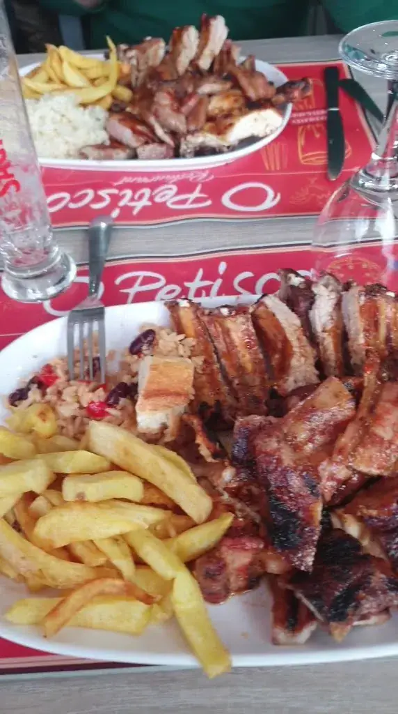 O Petisco_Gagny_slider_image_2