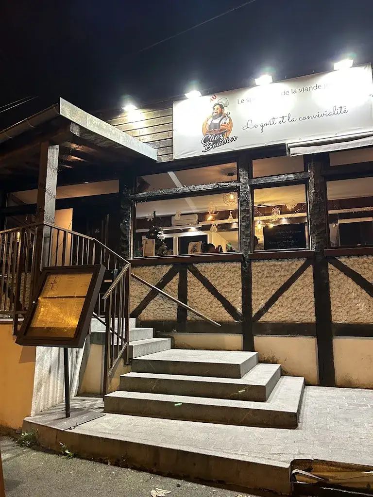 Gisela Anabella Gim�nez_Chez Boucher_Neuilly-sur-Marne_review