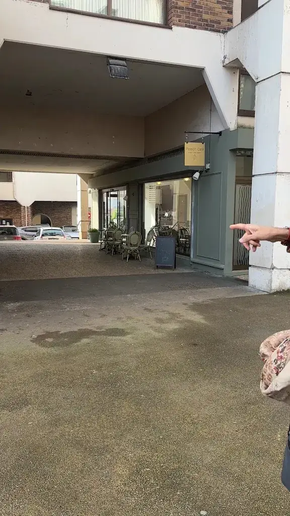 Komal Raja_Passion Café_Gagny_review