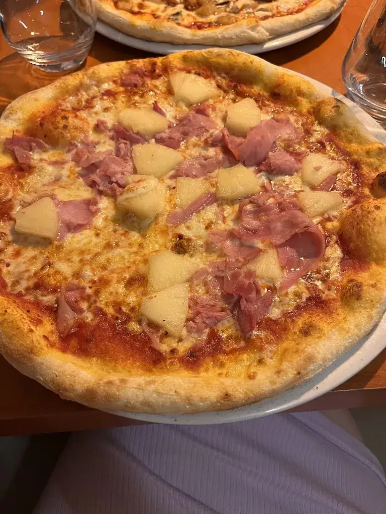 Darcy Lawler_Monte Cristo_Fontenay-sous-Bois_review