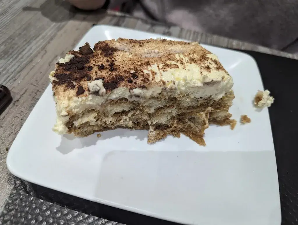 Ahmad Salman_La Squadra_Groslay_review