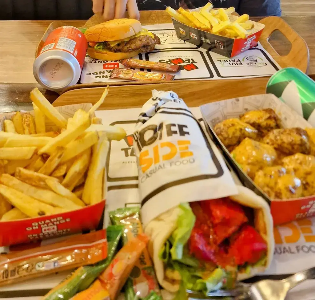 Waqar Yousuf_OFFSIDE_Saint-Brice-sous-Forêt_review