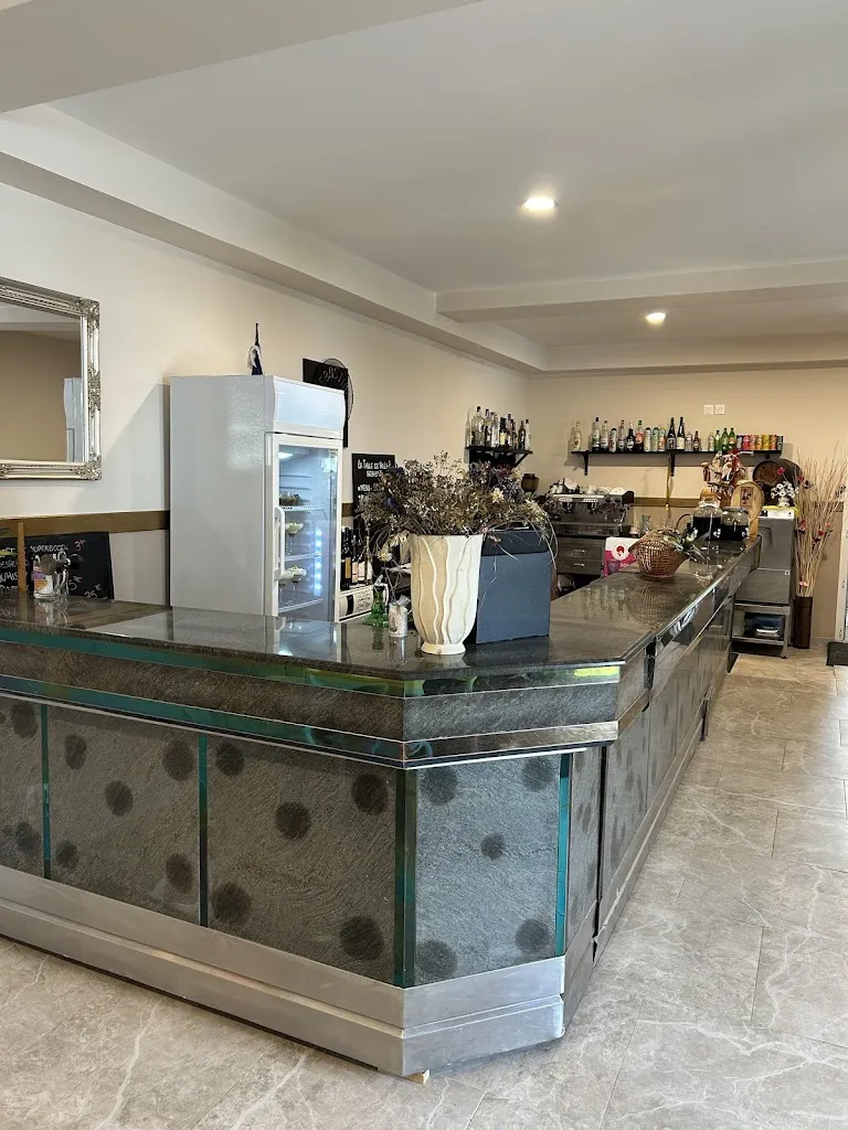 La Table de Paula et Sebastião restaurant in Guérard