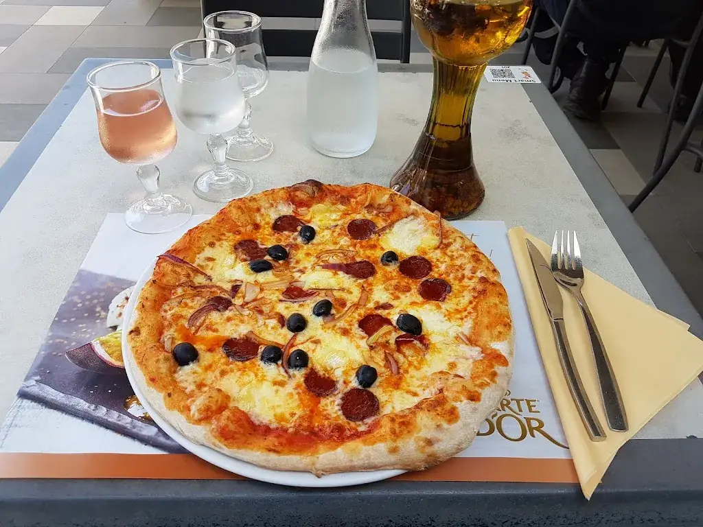 Menu_Pizzeria Grill Carlo_Guignes_image_8