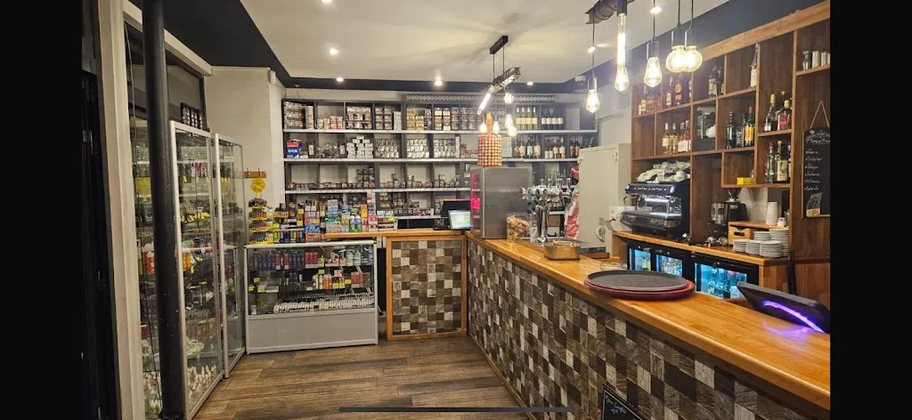 Bistrot du Port Genneviliers restaurant in Gennevilliers