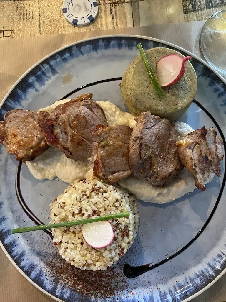 Trini Gyul_Bar-restaurant La Douc'Heure_Eybens_review