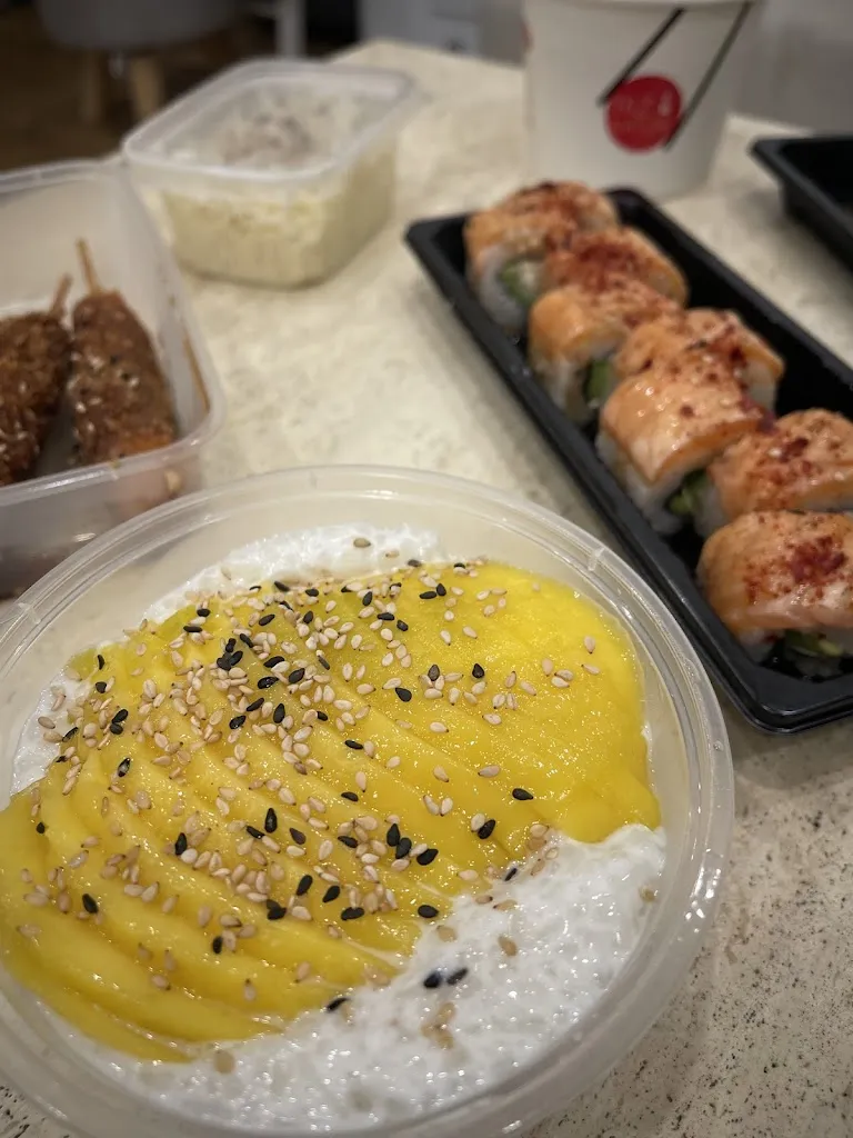 Linda Hegazy_Asian dream_Gennevilliers_recensione