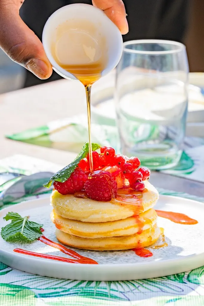 Brunch à L' Ambassade restaurant in Gennevilliers