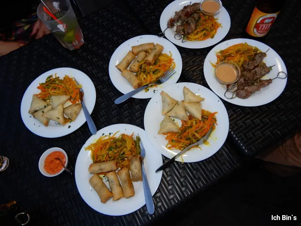 Faly AND_L' Orchidée_Gennevilliers_review