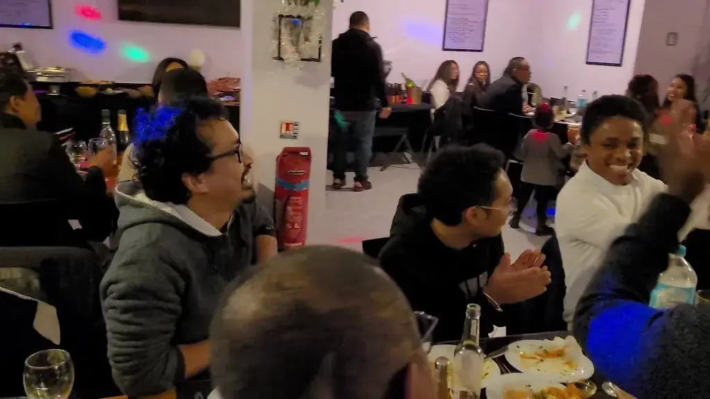 L' Orchidée_Gennevilliers_slider_image_2