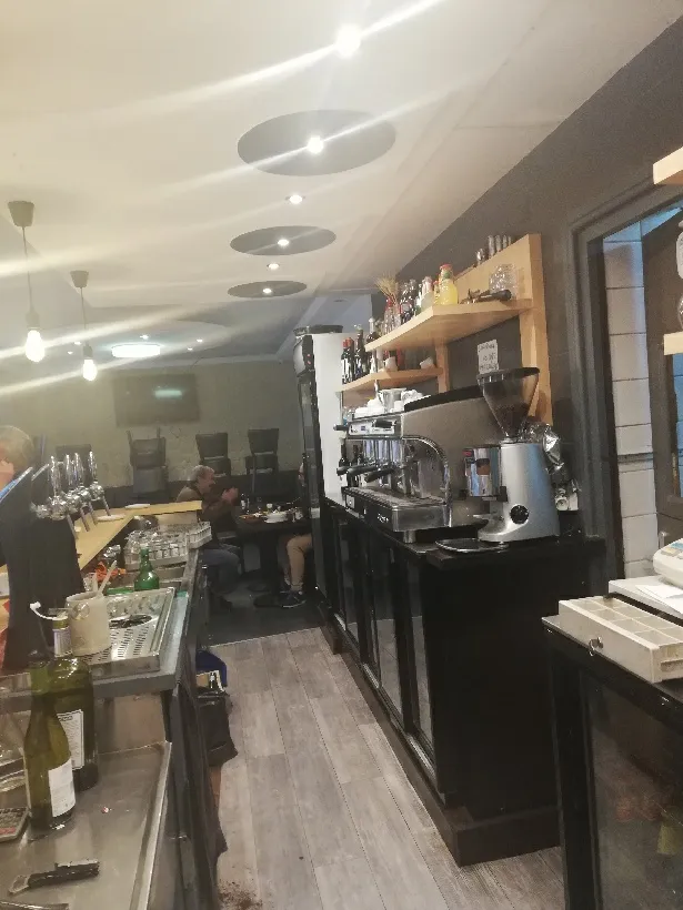 Ammar Oulmas_Le Camélinat Restaurant_Gennevilliers_recensione