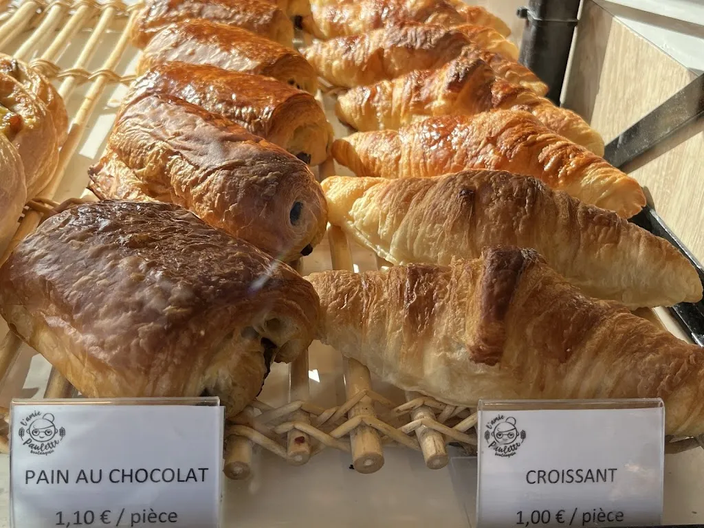 L’Ami Paulette Restaurant in Janville-sur-Juine