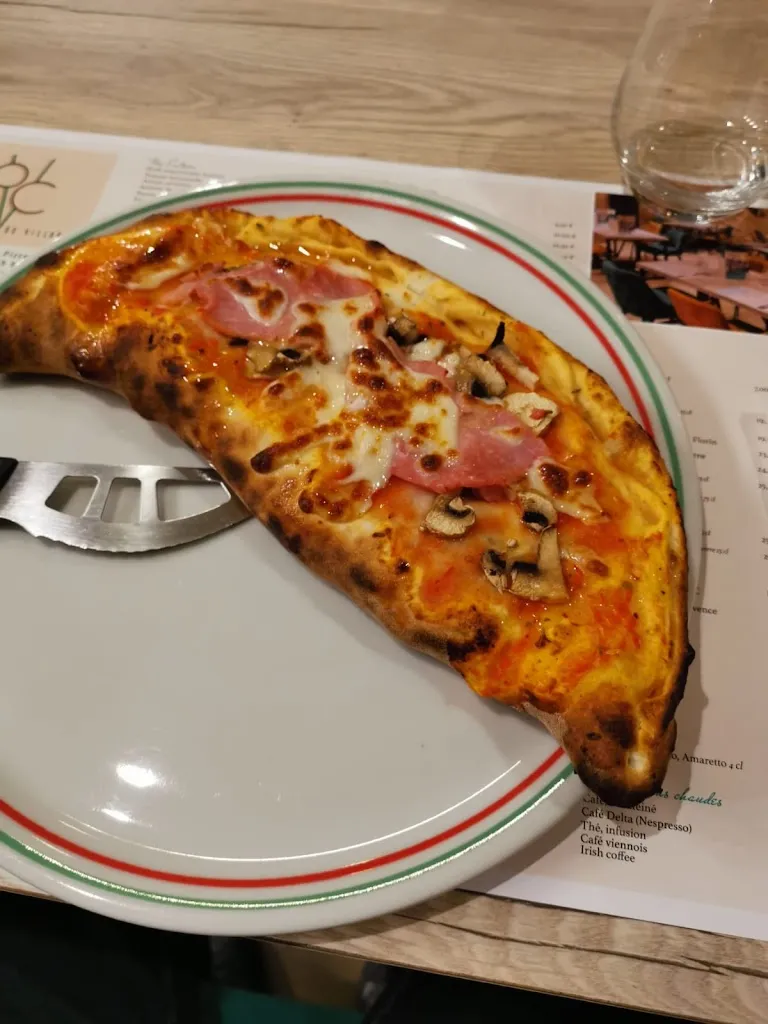 Fernanda Tessaro_Au coeur du village_Avrainville_review