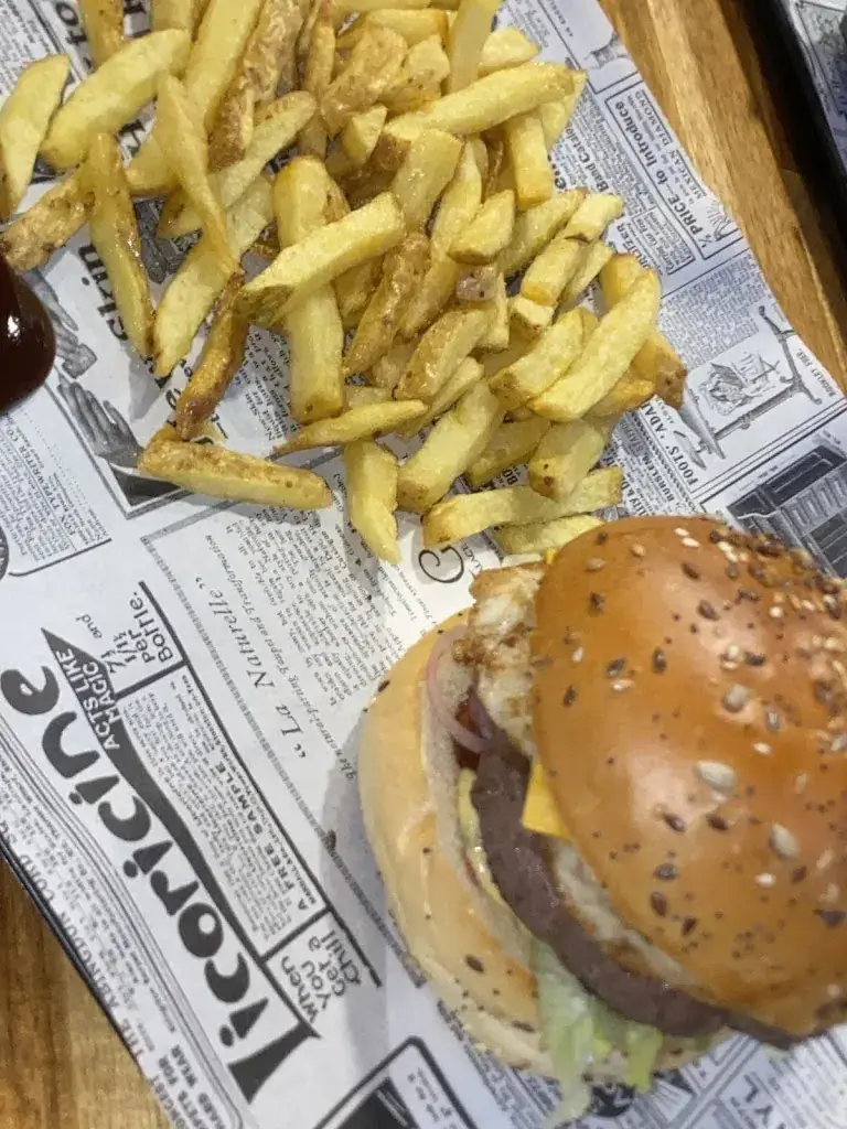 youssef b_BERRIS _Gentilly_review