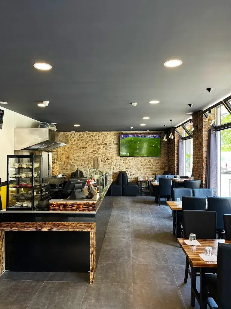 BERRIS  restaurant in Gentilly