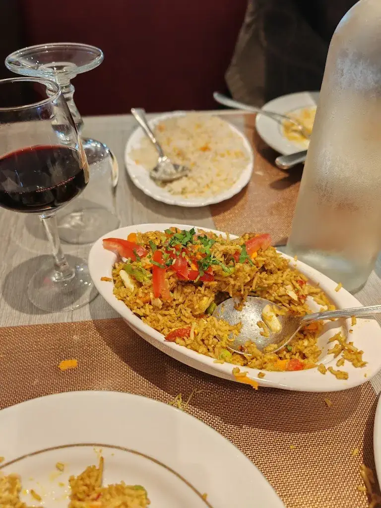 Yann Kunter_Taj Pakistan_Viry-Châtillon_review