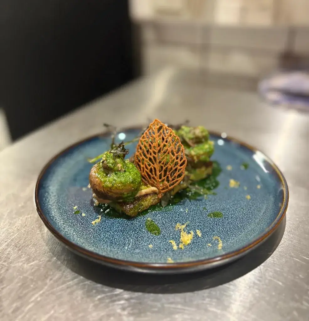 L'Echalote, Etampes_Étampes_slider_image_3