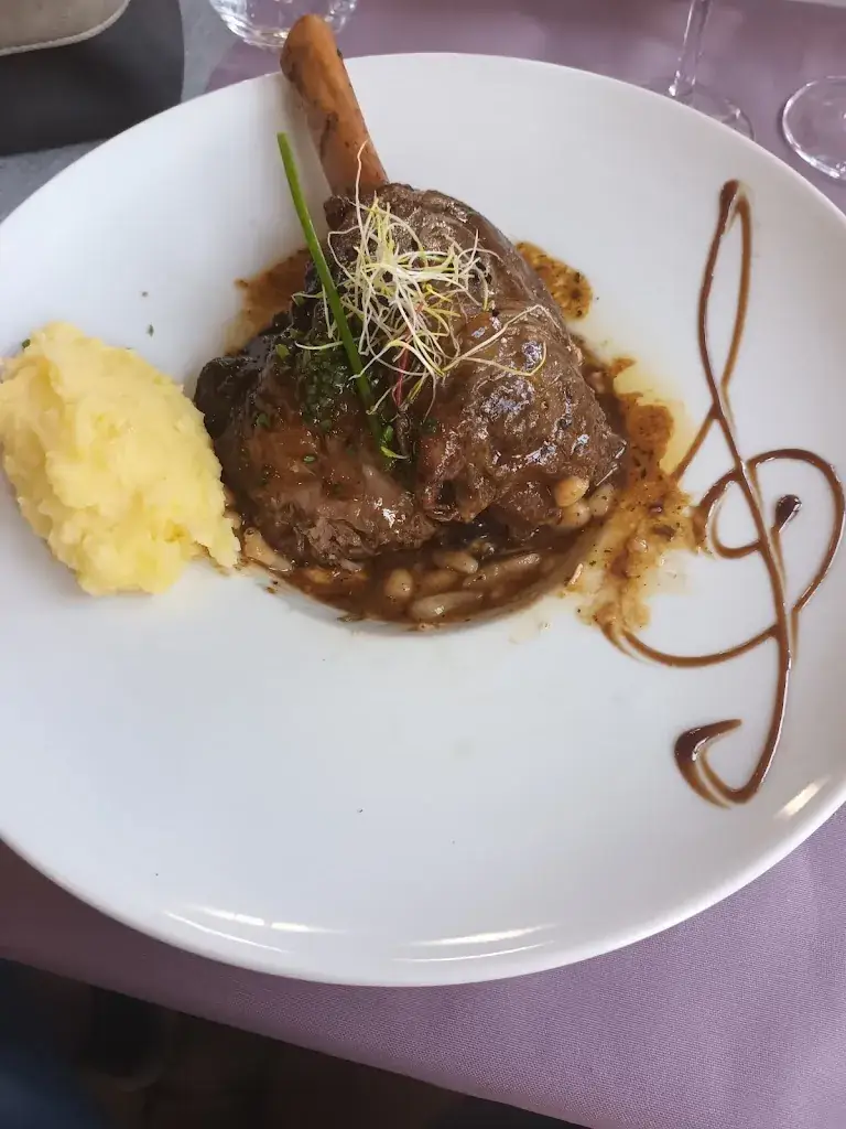 Auberge De La Tour St Martin_Étampes_slider_image_2