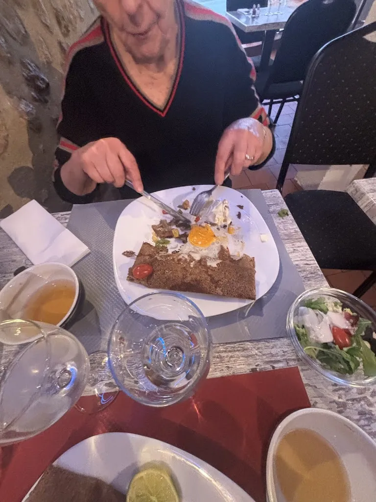 Bertrand robin taudou_Nicos Restaurant_Étampes_review