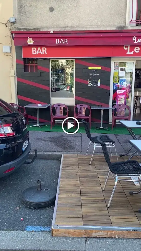 Le Belleville restaurant in Étampes