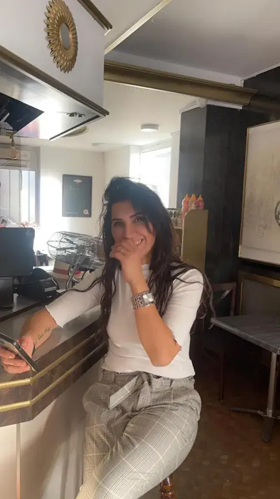 Le Belleville_Étampes_slider_image_2