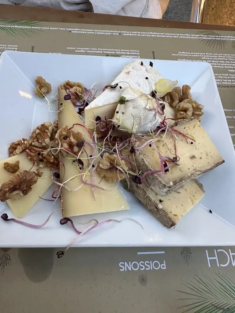 Maria Aranguren_Le Sunset Beach (anciennement Auberge du boucanier)_Doussard_review