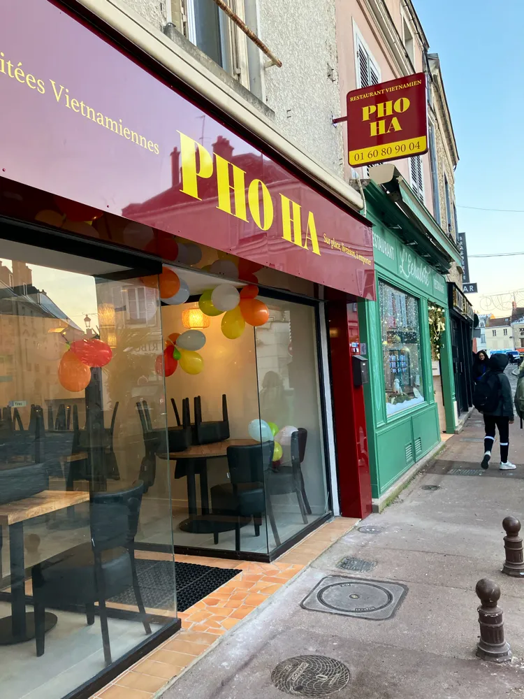 PHỞ HÀ restaurant in Étampes