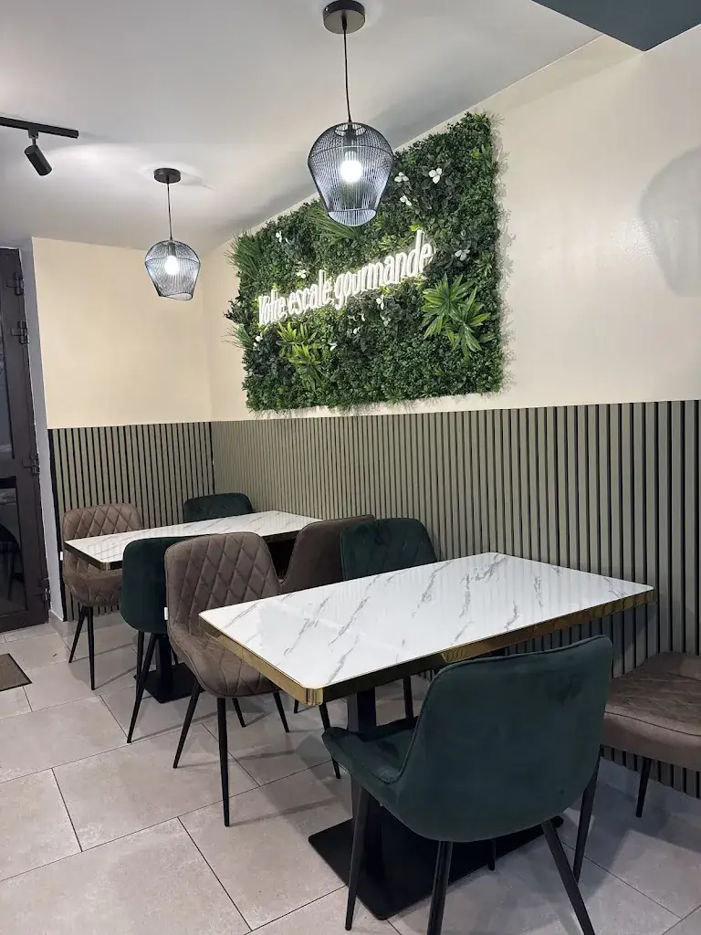 Lanie Adlao_O'BERLINOIS KEBAP_Étampes_review