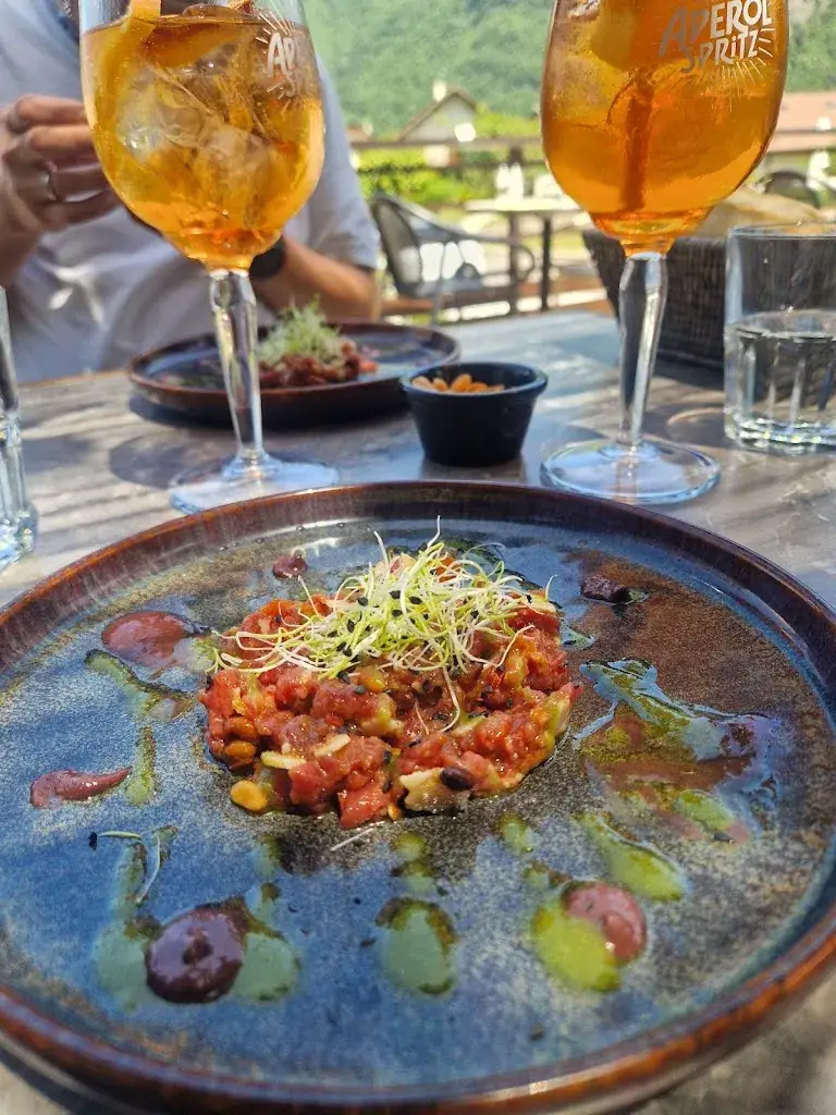 Mone Schlappa_Bistrot Jeanne - Restaurant Lac d’Annecy - Hôtel Arcalod_Doussard_review