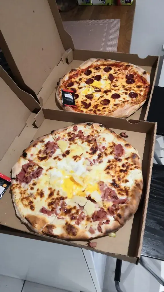 Menu_PIZZA C63 🍕🍔🍟🥤_Étampes_image_5