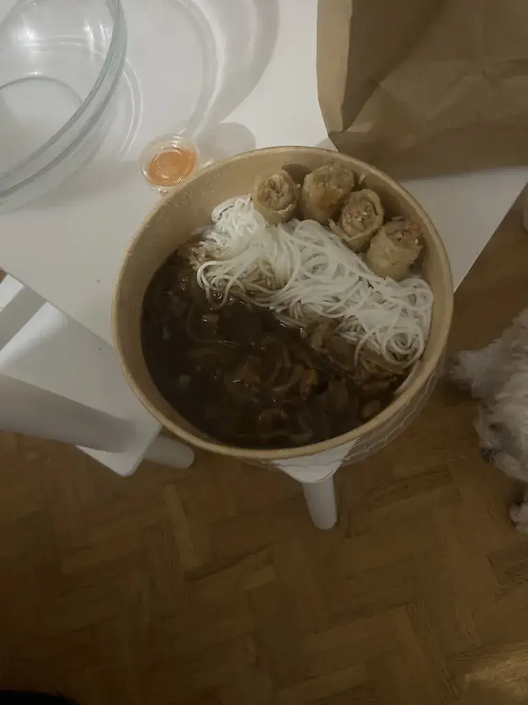 megane besombes_Phuket cuisine Etampes_Étampes_review