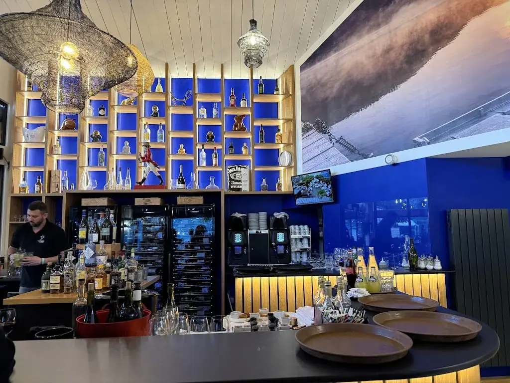 Chez Ma Cousine_Doussard_slider_image_3