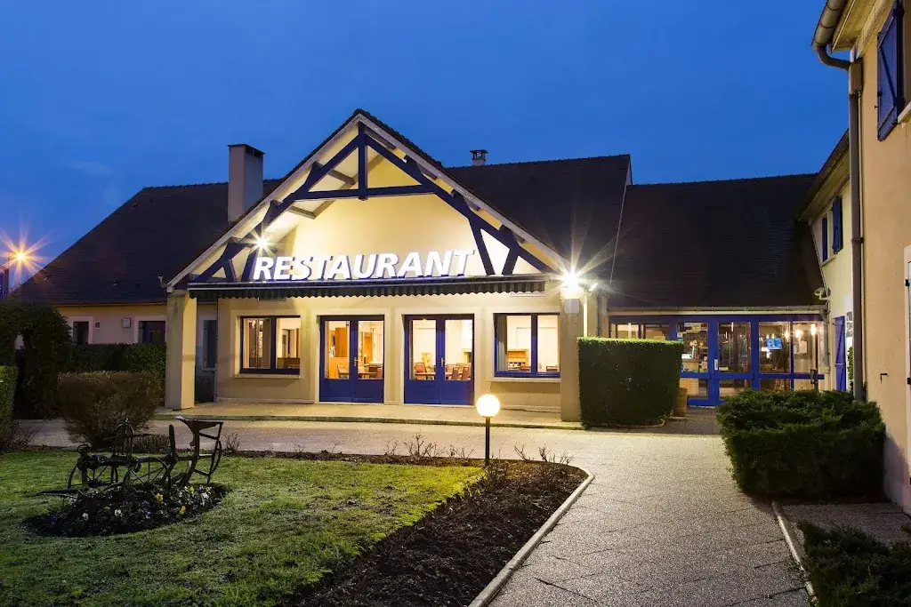 Comfort Hotel Etampes restaurante en Étampes