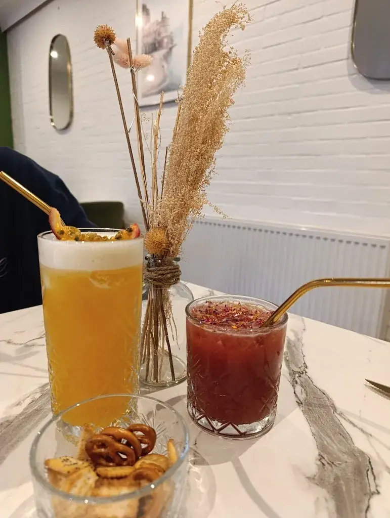 Margot Moutron_La Casa Bella_Guyancourt_review