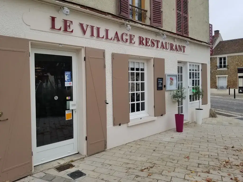 Ben Park_Le Village_Guyancourt_review